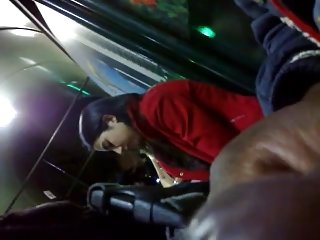 Они трахнули суку на заброшенном мусорном ведре и залили ее лицо спермой скачать плрно
