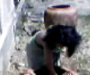 Парень попросил девушку мастурбировать ногами порно видео для телефона