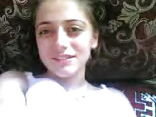 Сексуальная брюнетка красивое порно смотреть бесплатно прекрасно трахнута двумя парнями