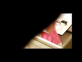 Молодые люди занимаются необычным, но довольно интересным сексом смотреть порно секс