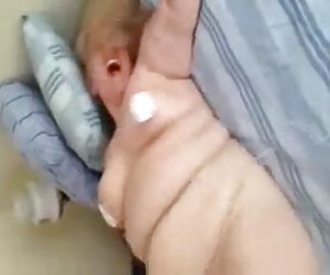 Брюнетка Ashley Orion самые лучшие порно сайты трахнута странным мужчиной